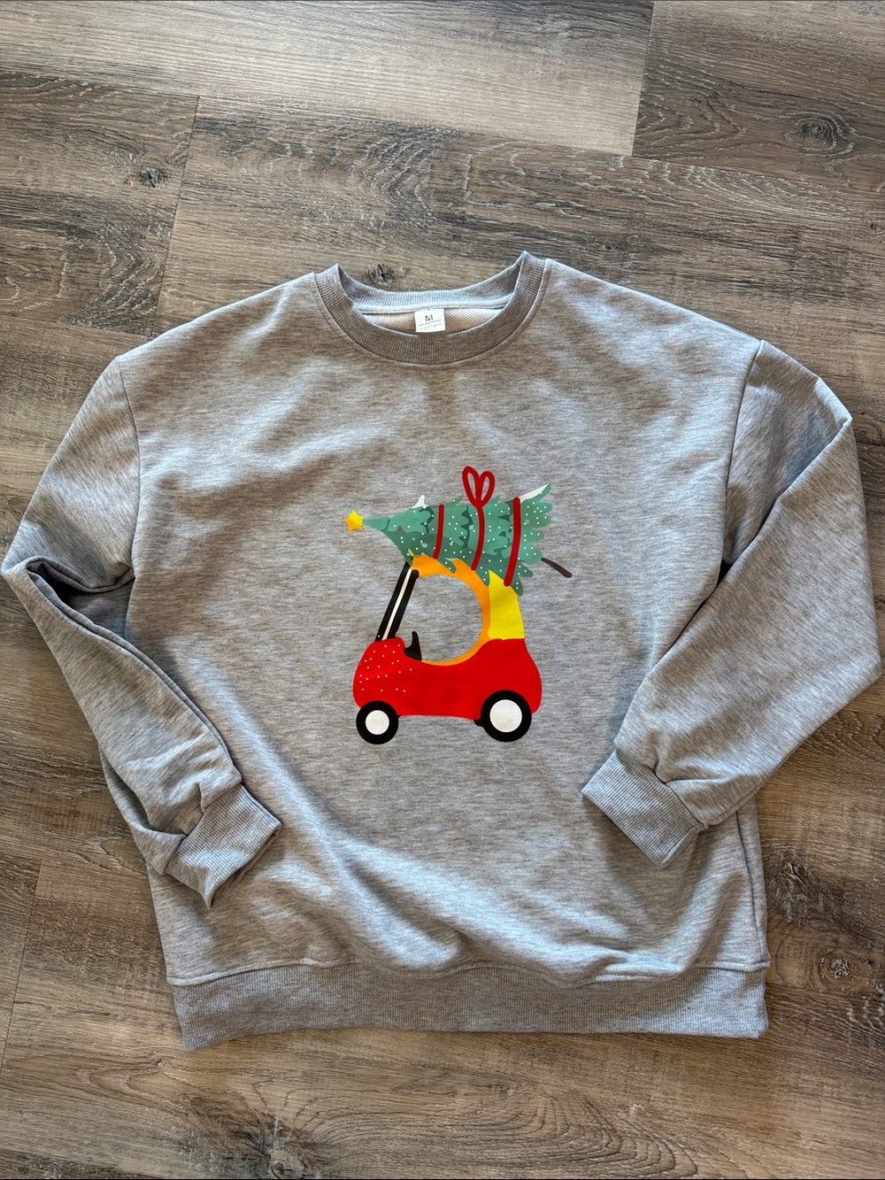 NWOT Gray Pullover Sweater with Festive Red Car Graphic sz m